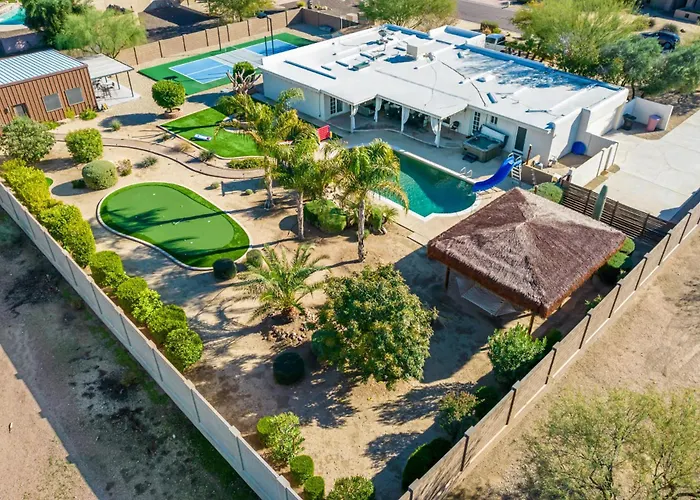 Holiday home Pickleball In Paradise- 6 Bedrooms Pool Arcade Putting Sportspickleballvolleyball *