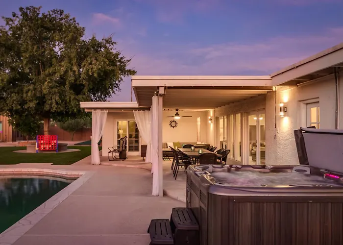 Pickleball In Paradise- 6 Bedrooms Pool Arcade Putting Sportspickleballvolleyball Scottsdale