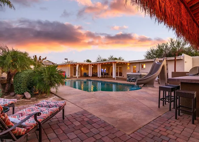 Pickleball In Paradise- 6 Bedrooms Pool Arcade Putting Sportspickleballvolleyball *